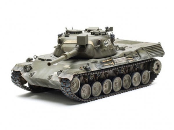 03258 Revell Немецкий танк Leopard 1A1 (1:35)