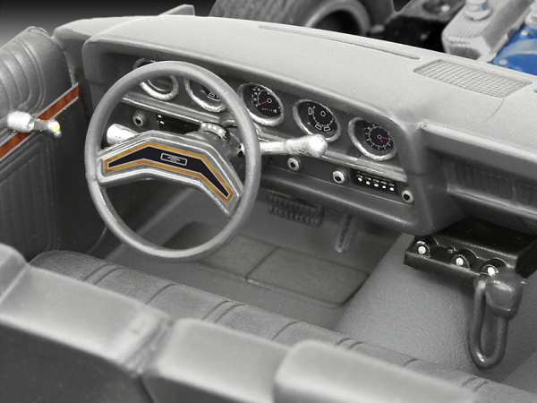 07656 Revell Автомобиль Porsche 928 (1:16)