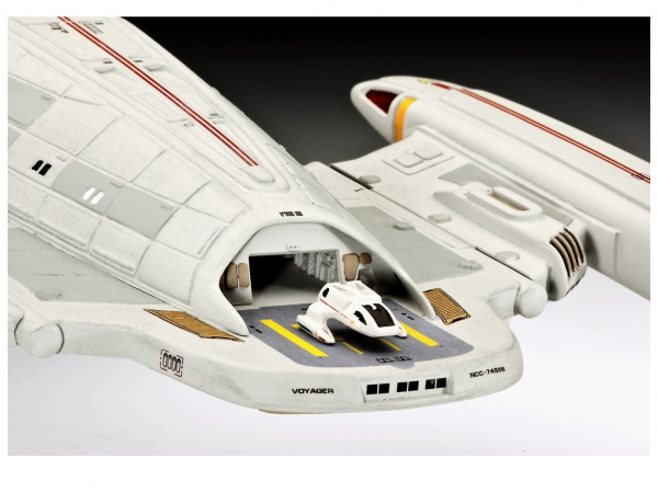 04801 Revell Звездолёт Звёздного Флота Voyager (1:670)