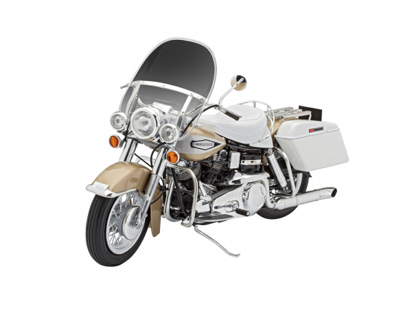 07937 Revell Американский туристический мотоцикл (1:8)