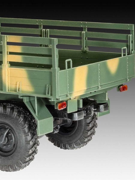 03245 Revell Грузовой автомобиль Z&L-131(1:35)