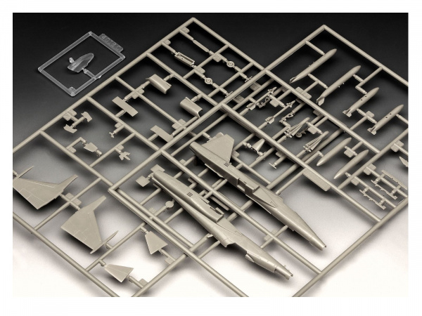 03947 Revell Самолет F-5E Tiger (1:144)